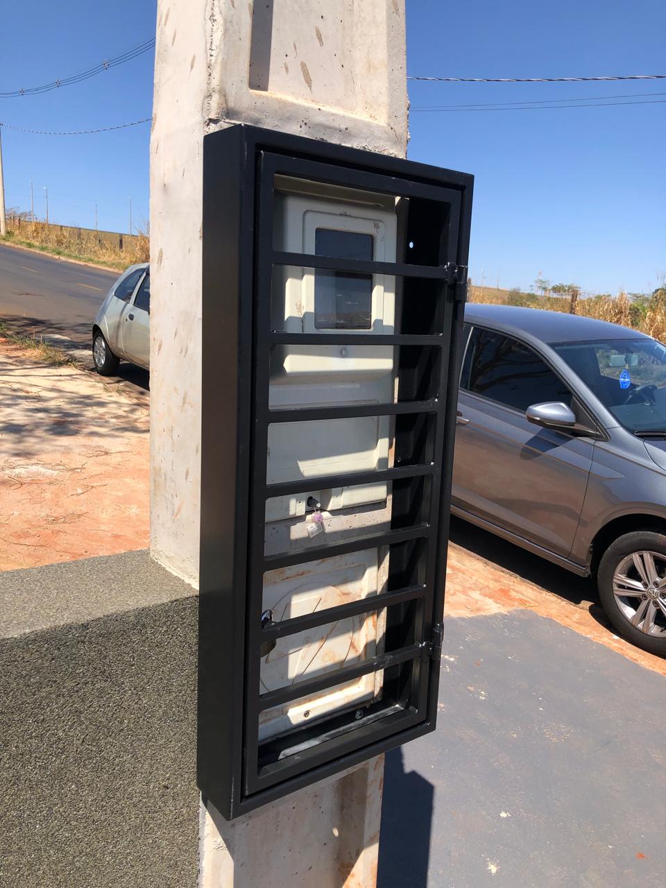 Oficina da Solda - Grades de Proteção para Poste de Energia