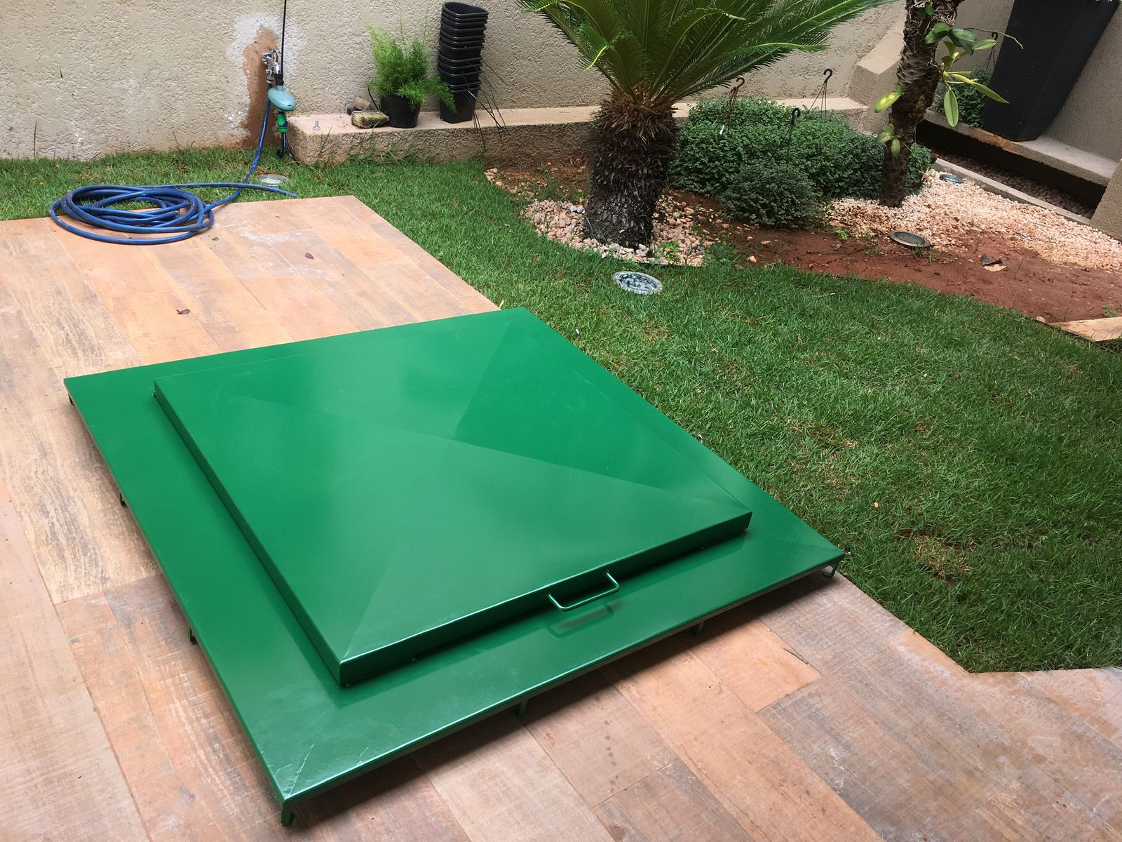 Oficina da Solda - Tampa para Casa de Máquinas de Piscinas e Banheiro de Hidromassagem